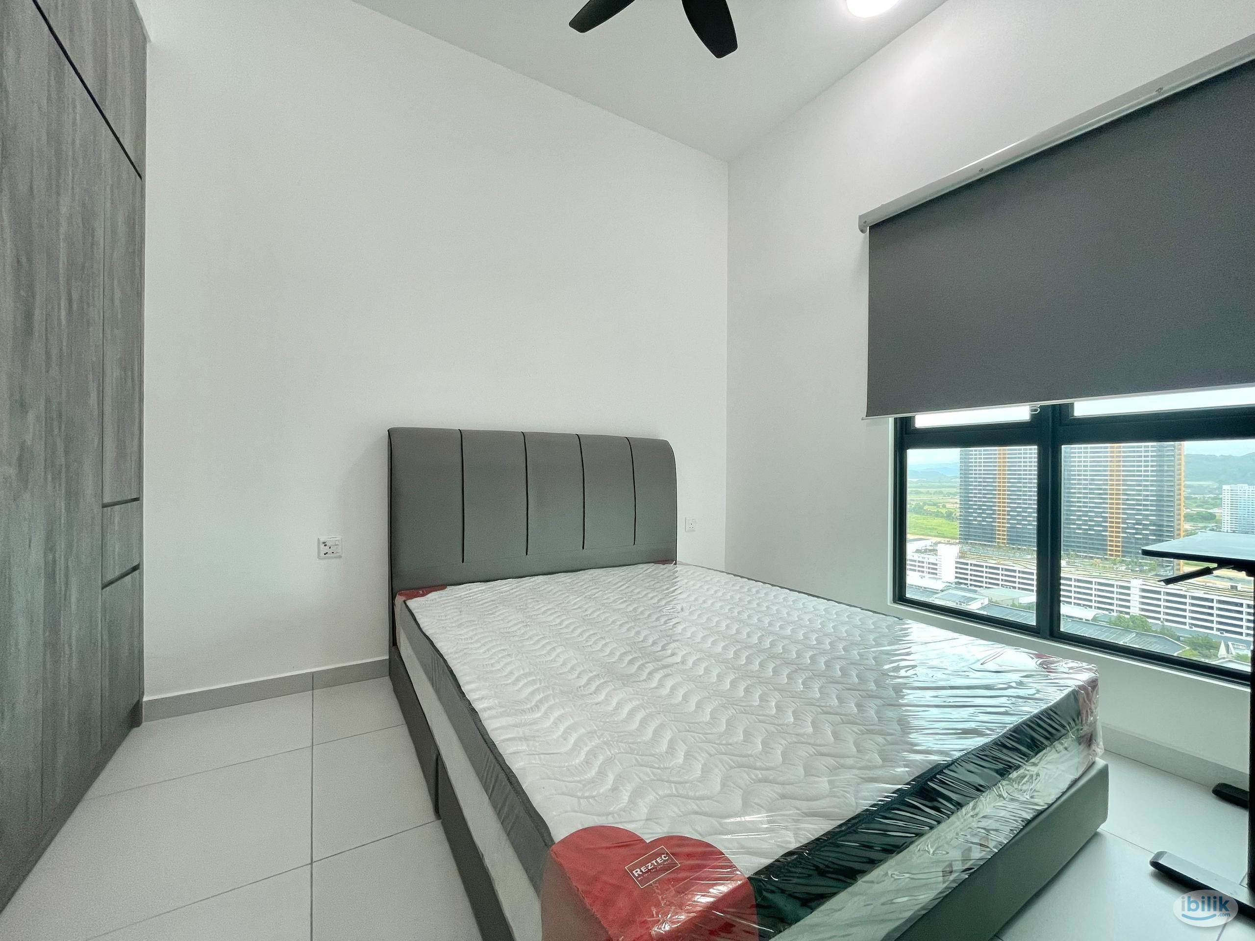 Master Room at Sinaran Residences, Bandar Cassia - Image 4