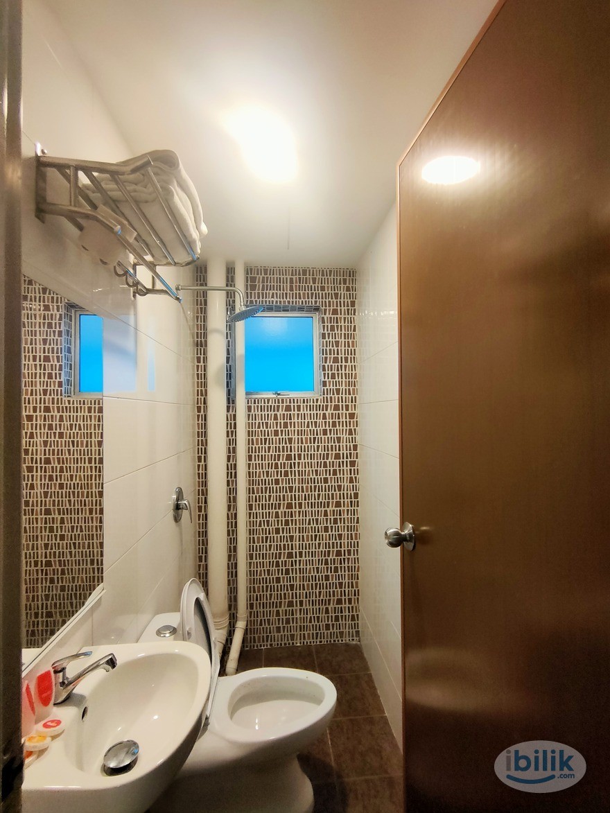 ✨Master Room💎10min to TTDI💎 Queen size bed💎 - Image 4