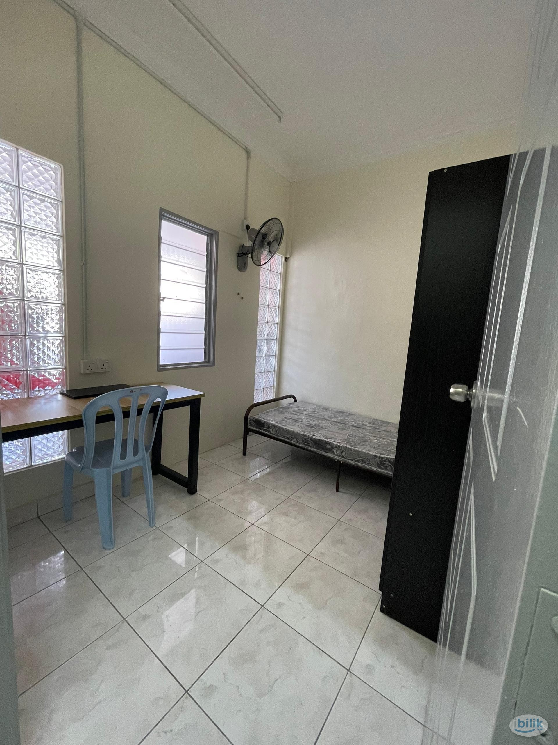 Budget Room In Kuala Lumpur 🤩🗽✨ - Image 4