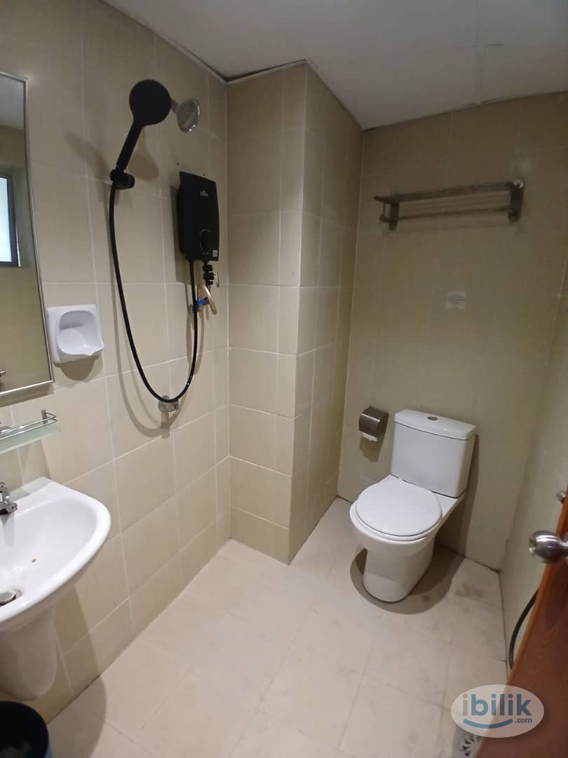 Master Room at CIQ,✋✋✋0 deposit & 1 time full RM2000 Long-term rental - Image 2
