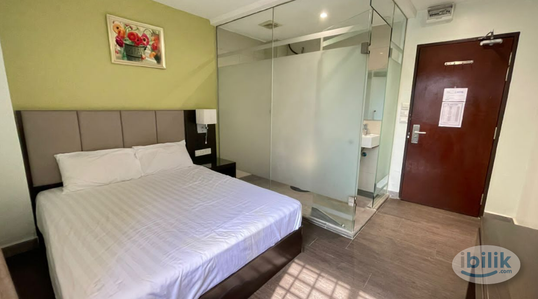 Middle Room with Private Bathroom at Petaling Street, Pudu - Image 3