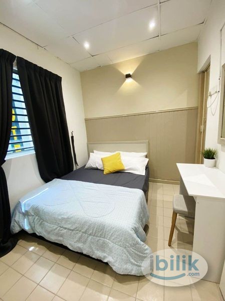 3min to Starling Mall, Middle Room at Damansara Utama, Petaling Jaya - Image 1