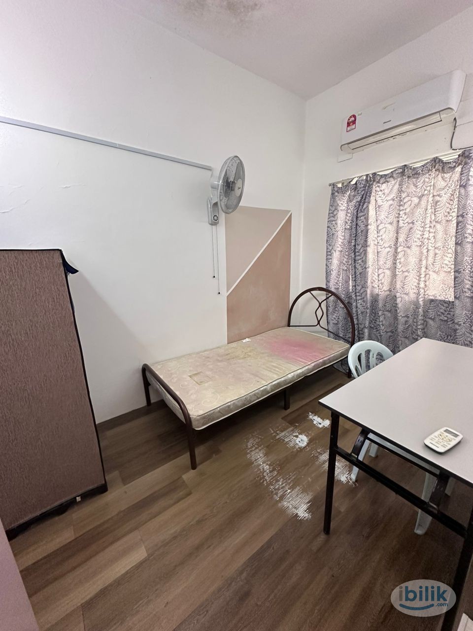 Jalan SS2/5 PJ Middle Room with Aircond - Image 1