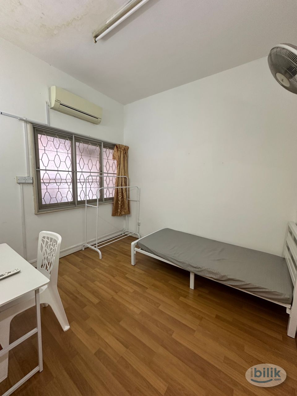 Jalan SS2/58 Middle Room at SS2, Petaling Jaya - Image 1