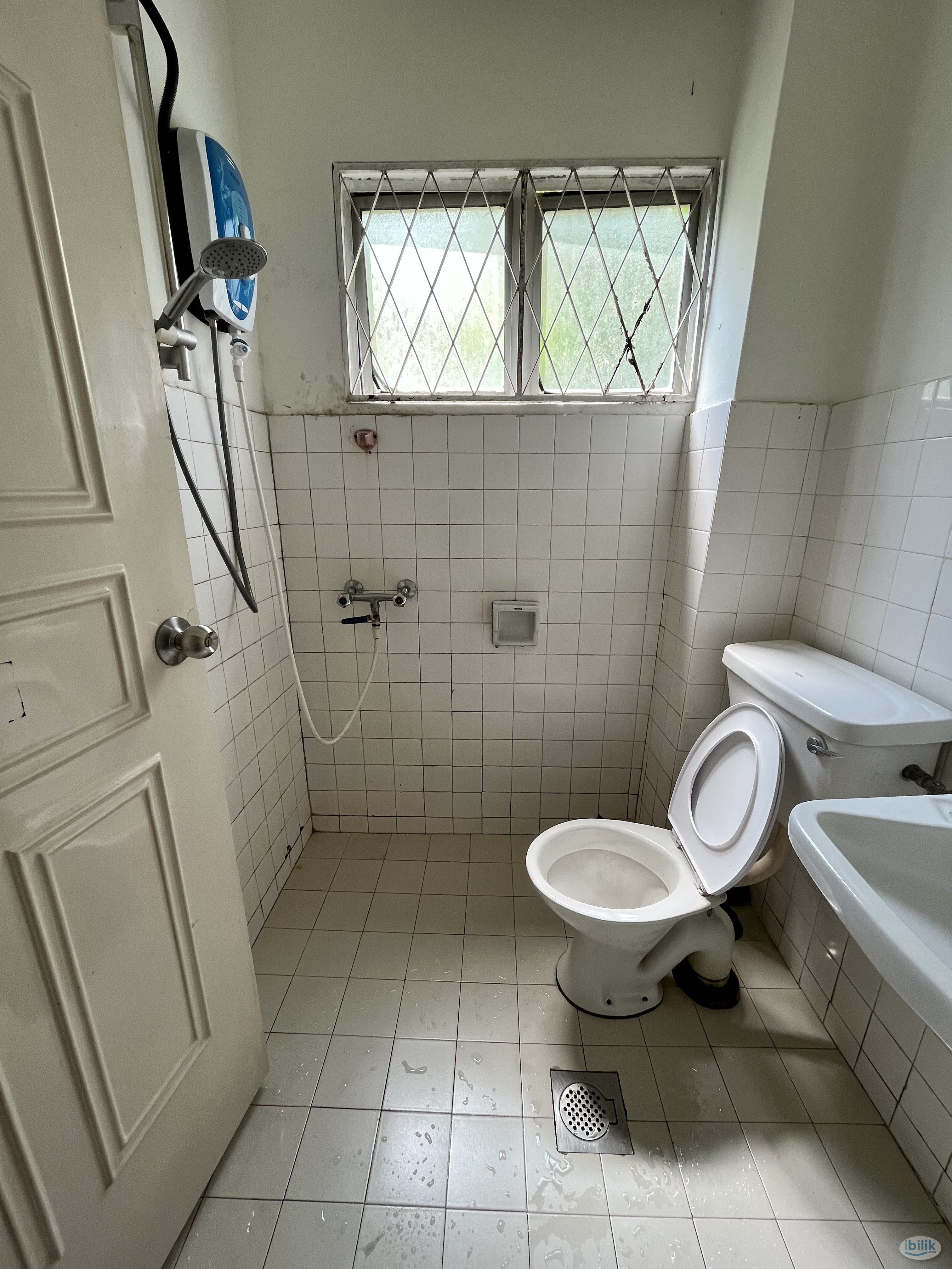 Low Deposit Middle Room at SS2/89, Petaling Jaya - Image 3