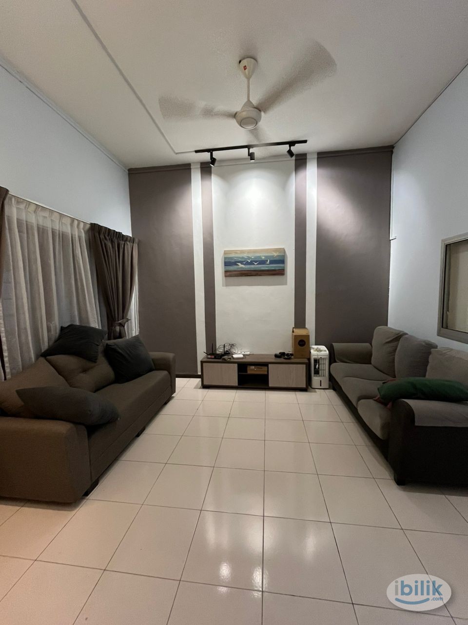 Master Room with Attached Toilet at Damansara Emas, Kota Damansara - Image 4