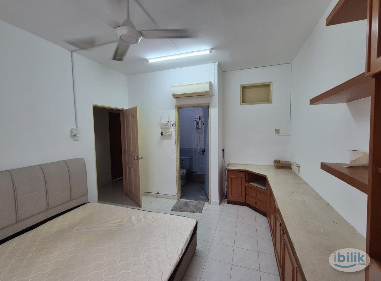 Master Room at Mon Bisca Apartment, Masai for Rent out at RM 700 Monthly - Image 1