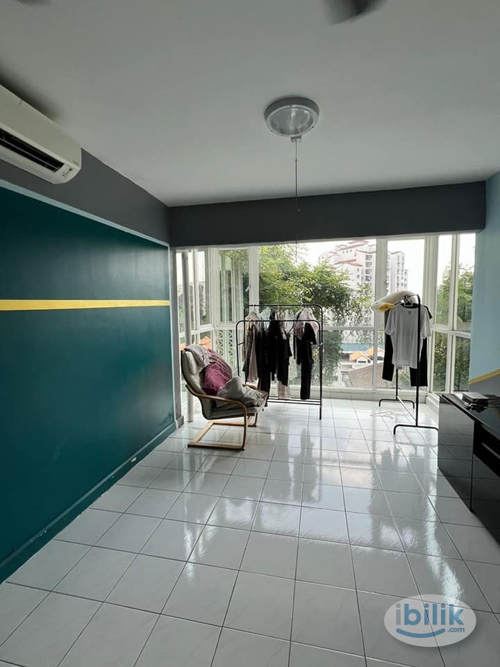 Master Room at Bangsar South, Pantai Hillpark 5 (FEMALE ONLY) - Image 1