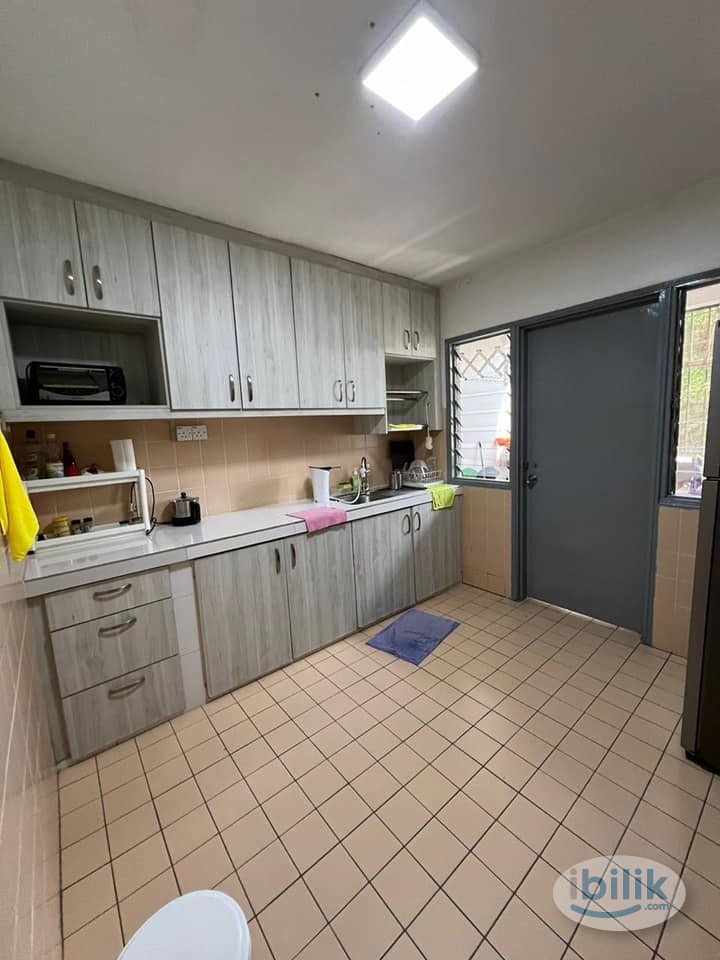Master Room at Bangsar South, Pantai Hillpark 5 (FEMALE ONLY) - Image 2
