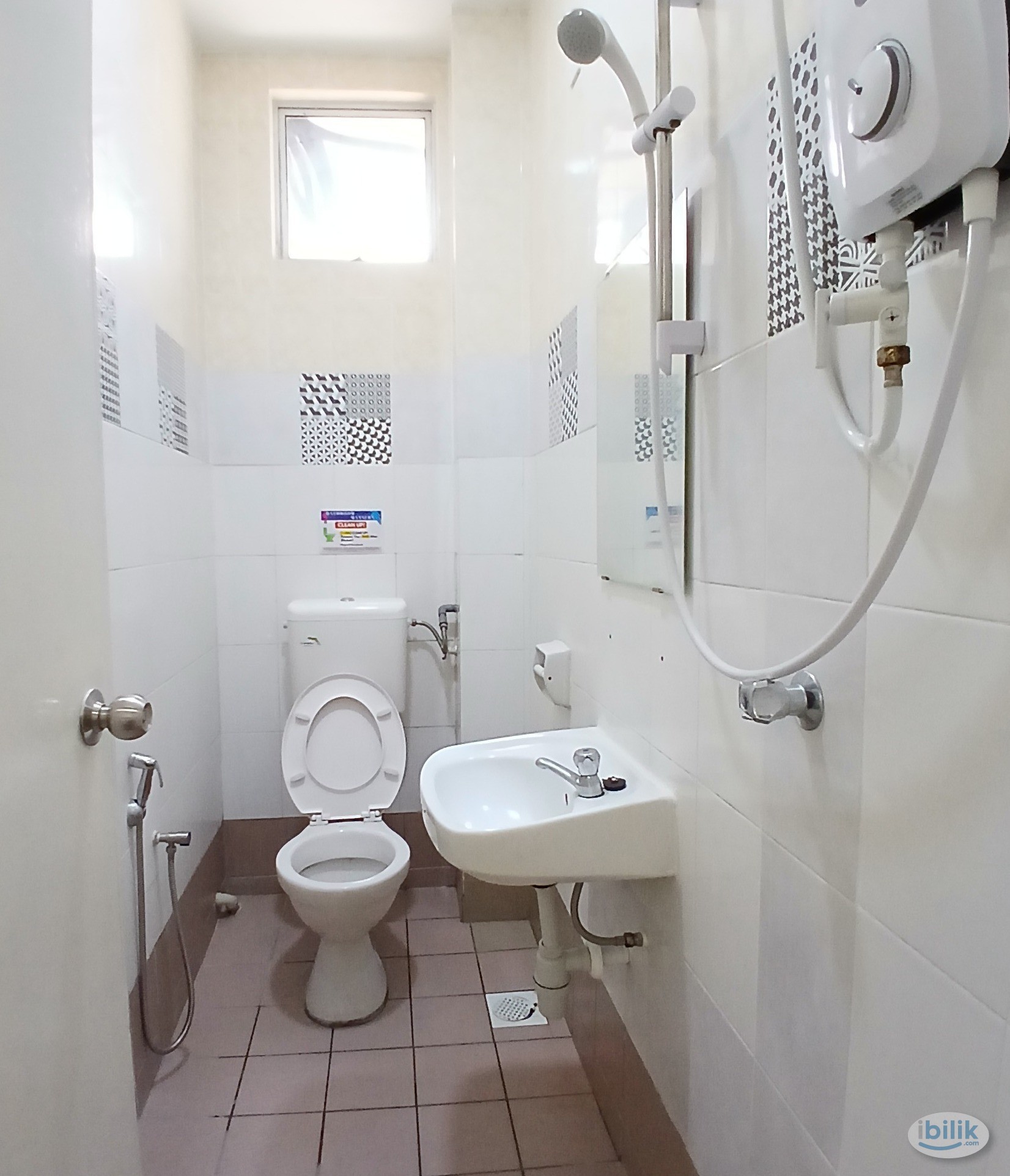 *Low Deposit* Medium room near UCSI & IKON - Image 5
