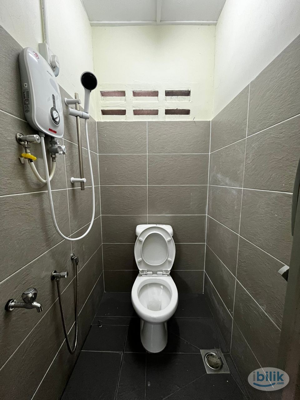 Single Room at Taman Connaught 📌 female unit for local ❗ - Image 3