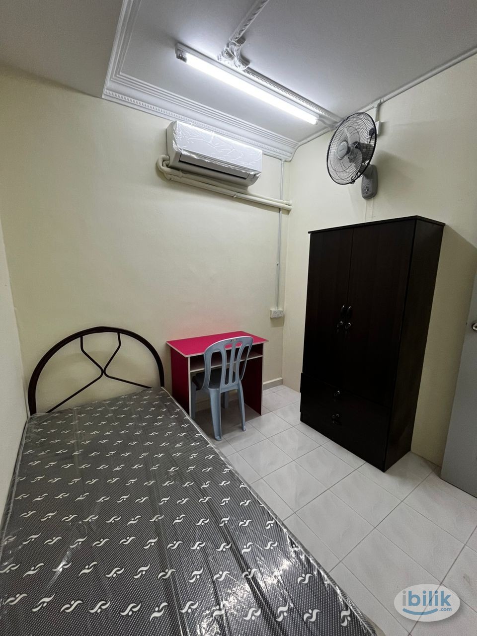 Single Room at Taman Connaught 🛋️ female unit for local ❗ zero deposit 📌 - Image 2