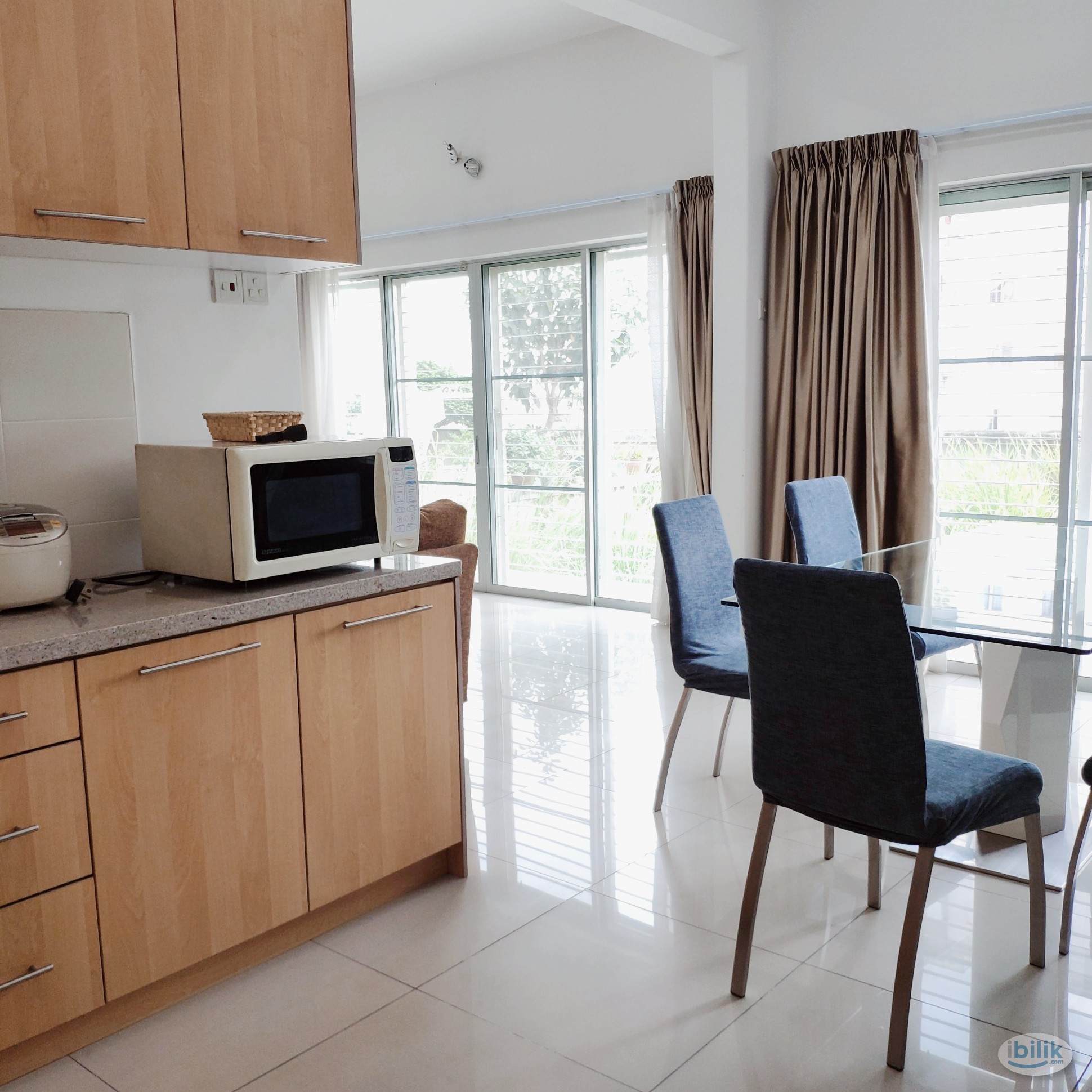 Middle Room with Aircon near UPM, Olive Hill, IMU, TPM, Pavilion Bukit Jalil, The Mines, Hosp Serdang, Putrajaya, IOI Ci - Image 3