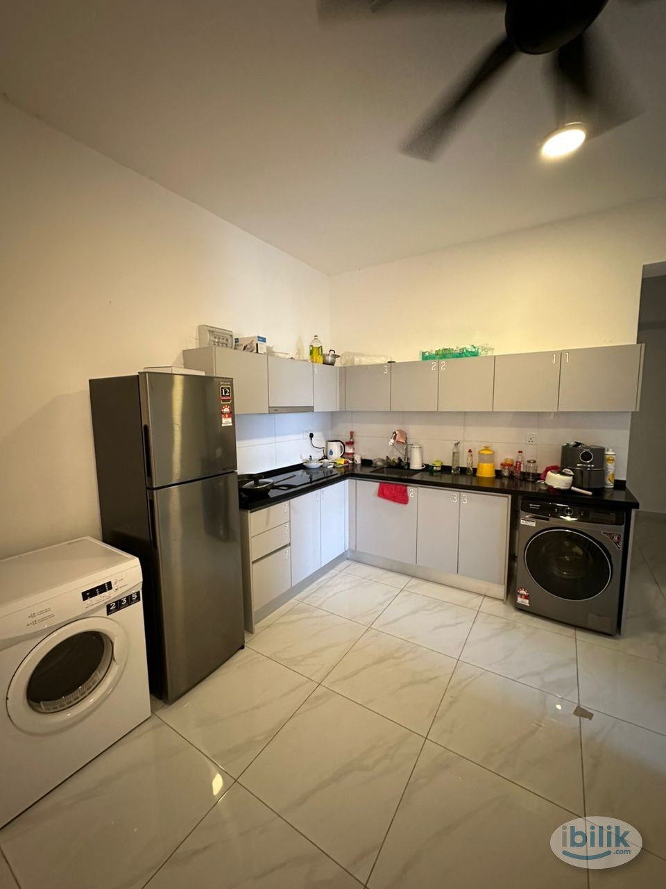Fully Furnished Middle Room with Balcony at Equine Residence Link with Aeon Mall - Image 4