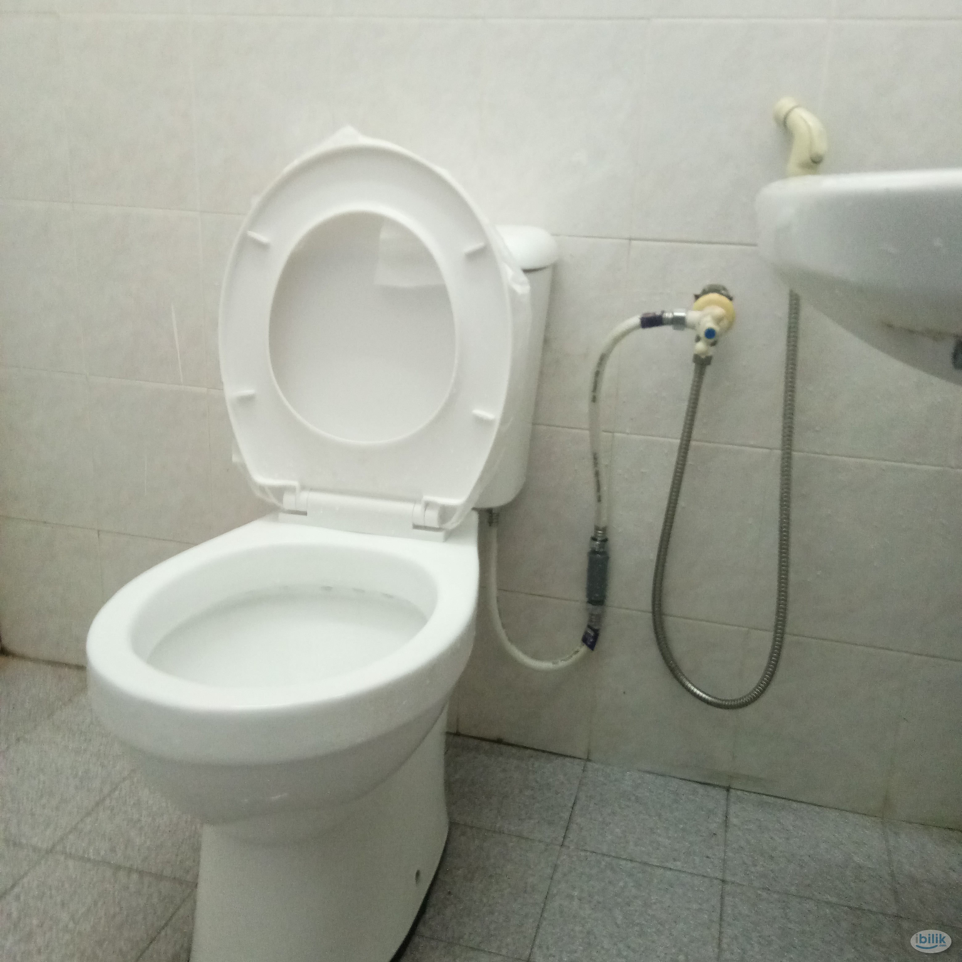 Middle Room at Muar, Johor - Image 3