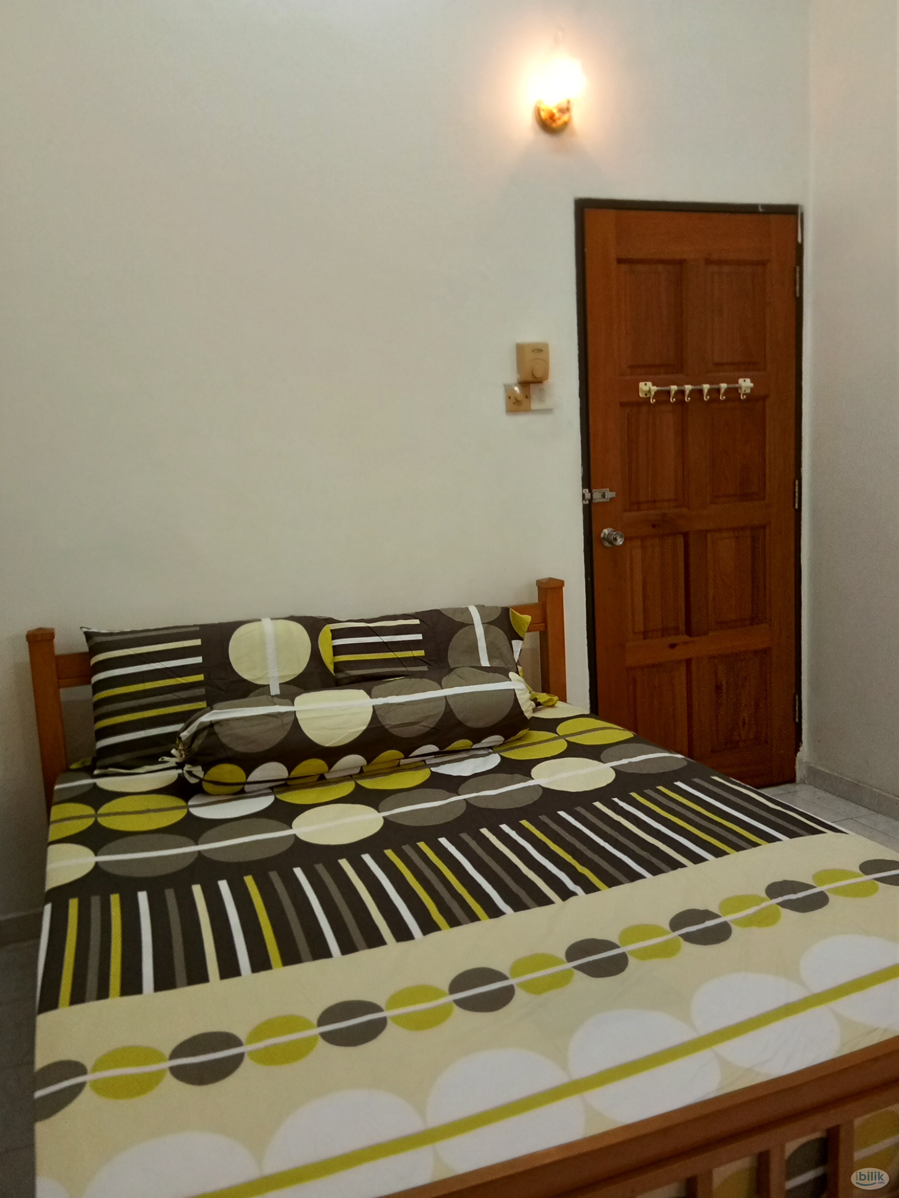 Middle Room at Muar, Johor - Image 4