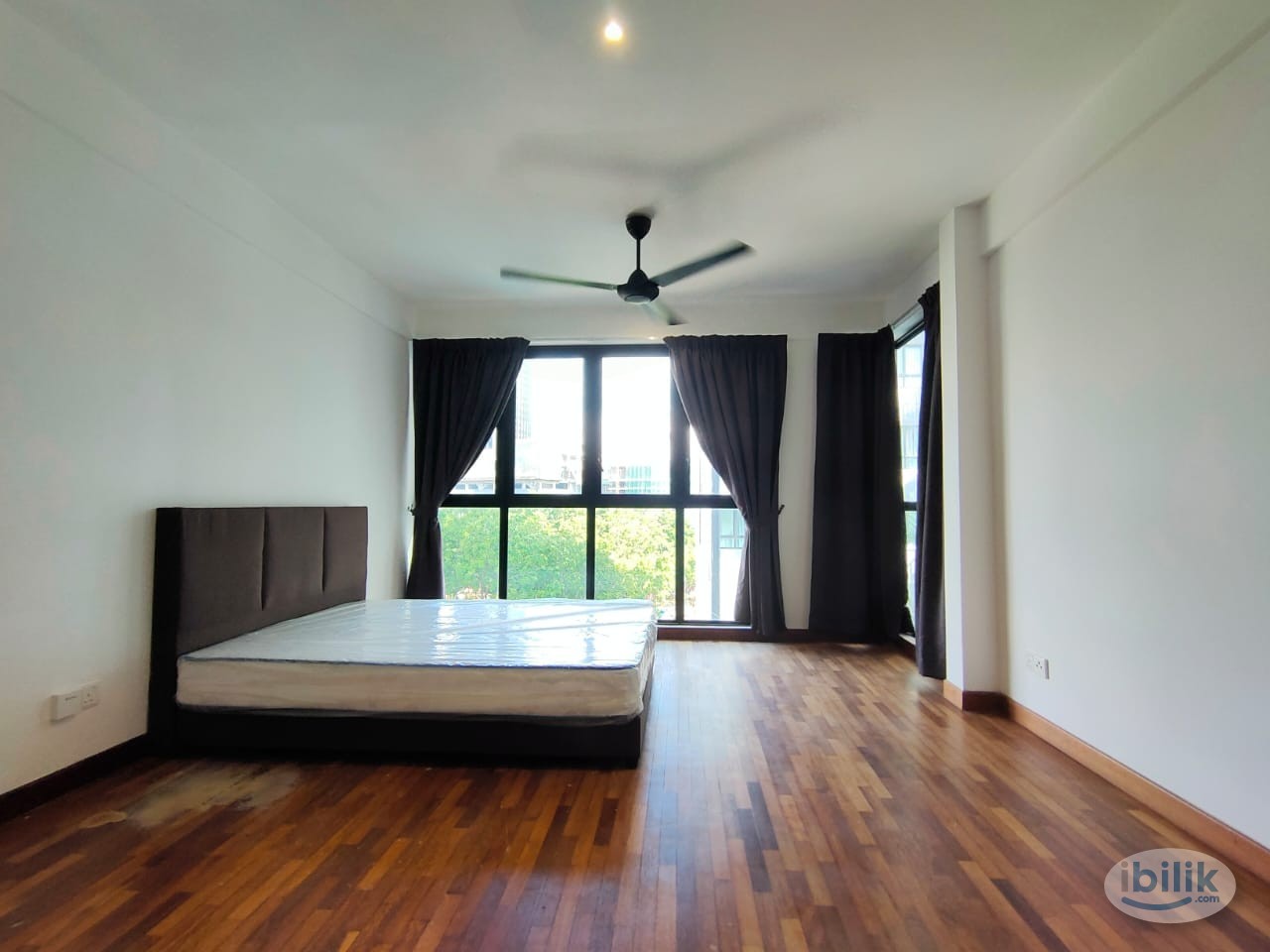 Female unit 5 min walking to icity Middle Room at i-Soho, Shah Alam - Image 1