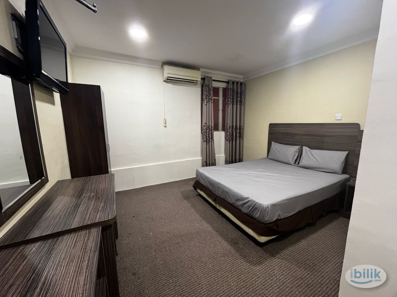 Master bedroom at bukit bintang 🛋️ 8 mins walking distance to pavilion bukit bintang 🛍️🛍️ - Image 1