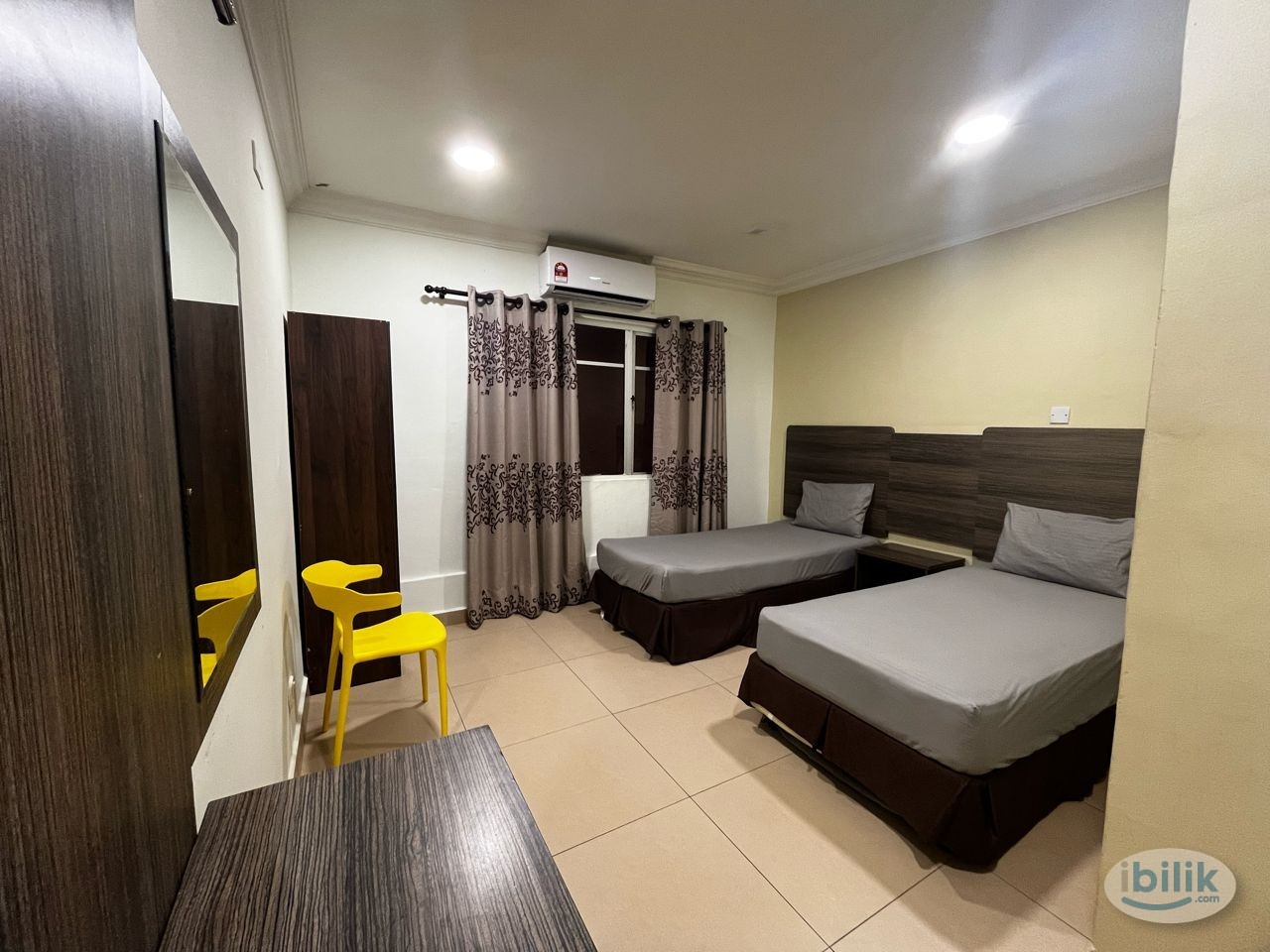 Master Room at Bukit Bintang 🛋️ 3 mins walking distance to monorail IMBI 🚄 - Image 1