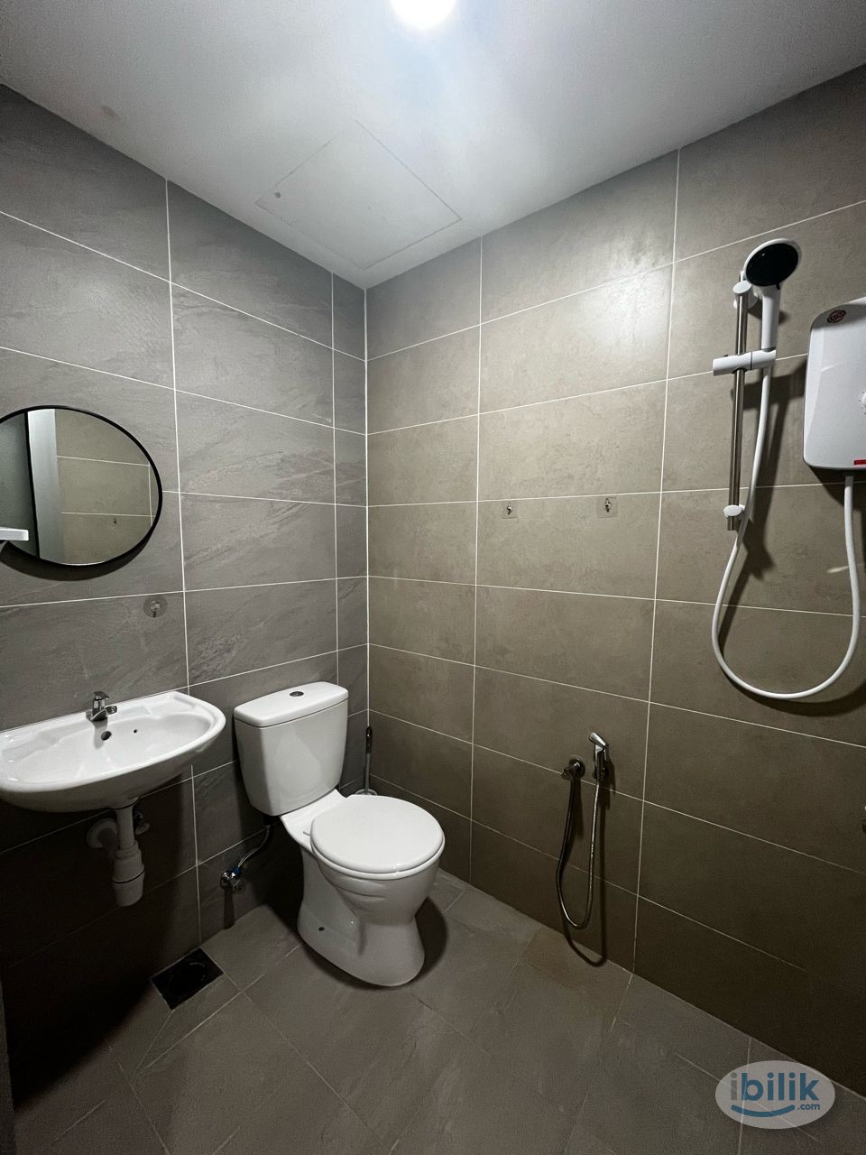 Master Room at Sentul 🛋️ 1 MINS TO MRT KENTONMEN 🚄🚄 - Image 2