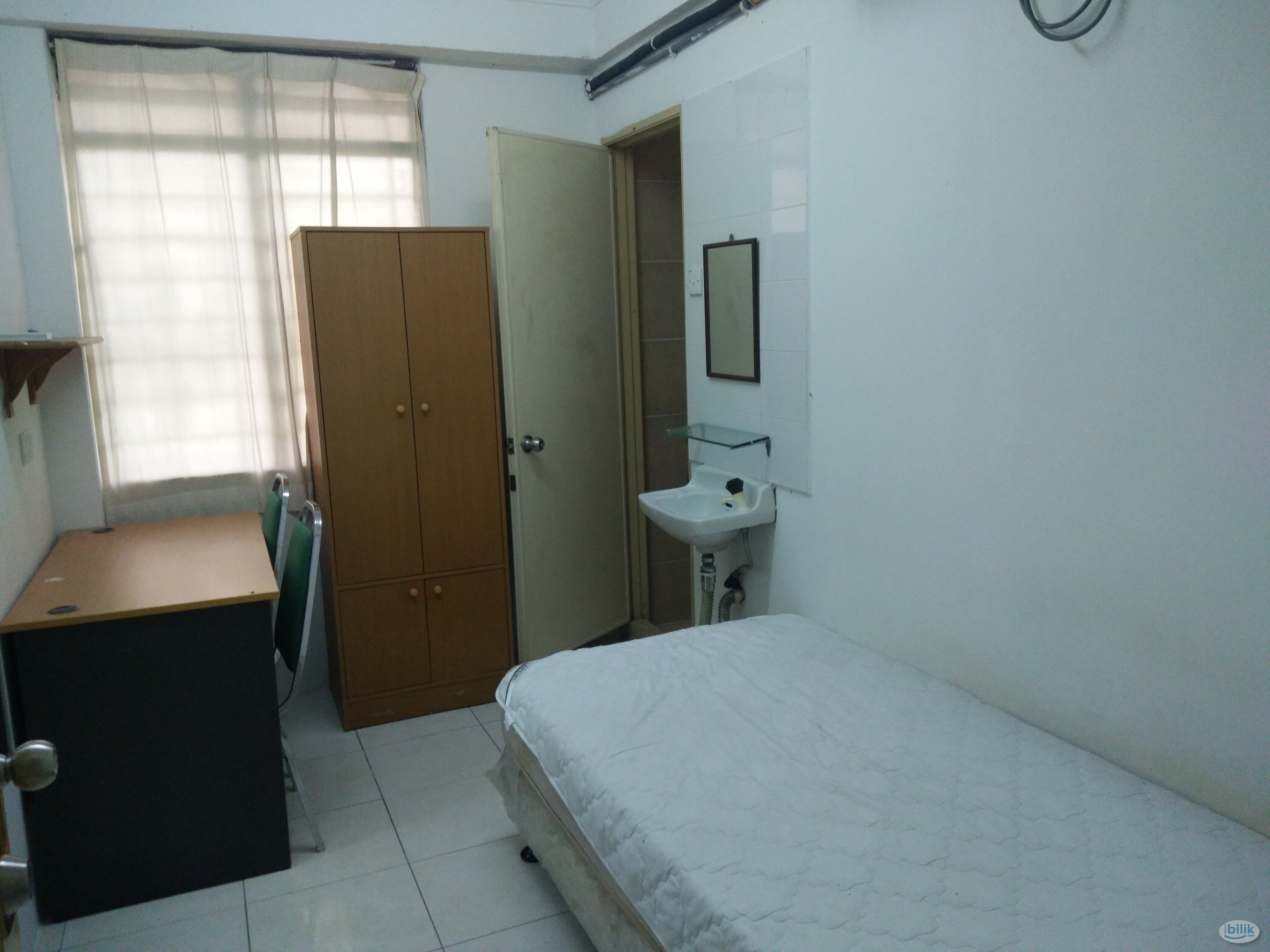 Affordable Master/Ensuite room near Taylors Lakeside University - Image 4