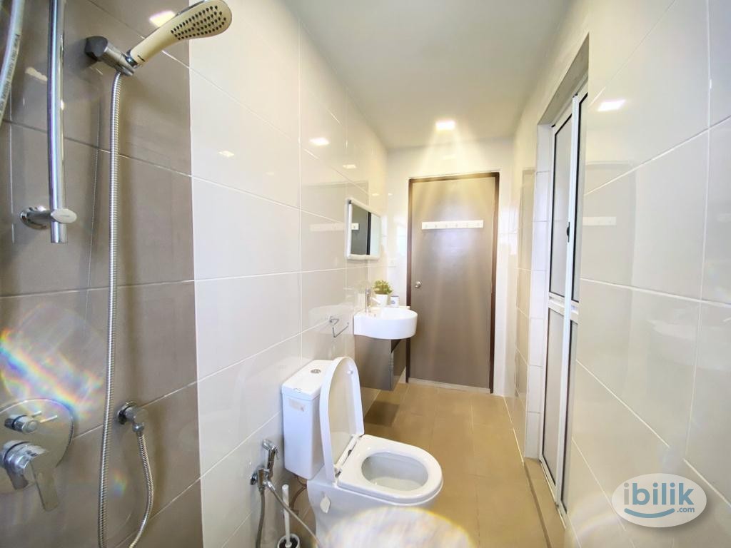 [🚌Bus Infront Direct To MID VALLEY MEGAMALL] 🏠Master Room with Private Bathroom for Rent at SkyVille @ Benteng 8, Old Kl - Image 2