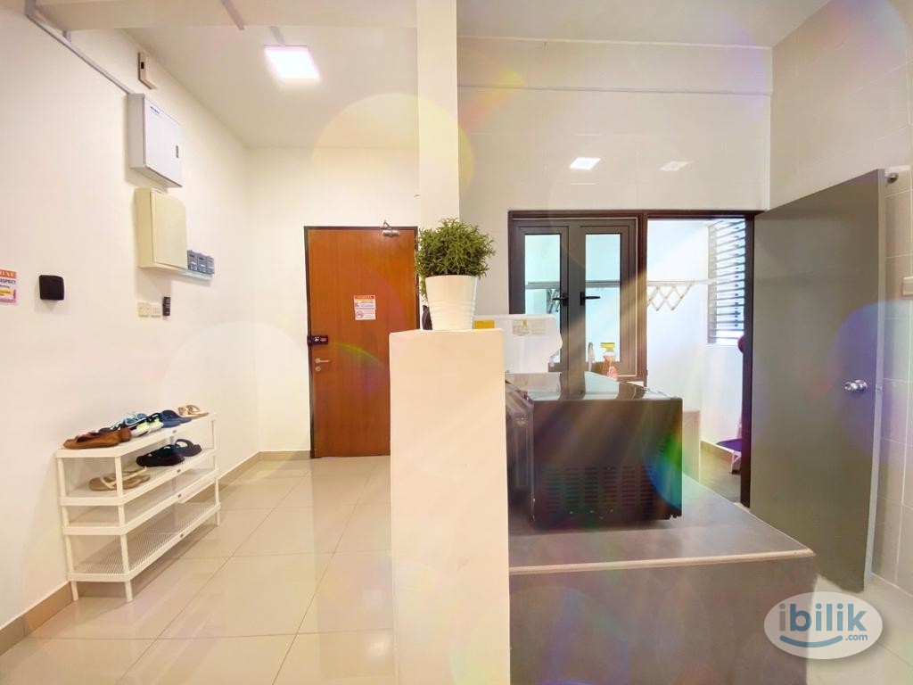[🚌Bus Infront Direct To MID VALLEY MEGAMALL] 🏠Master Room with Private Bathroom for Rent at SkyVille @ Benteng 8, Old Kl - Image 4