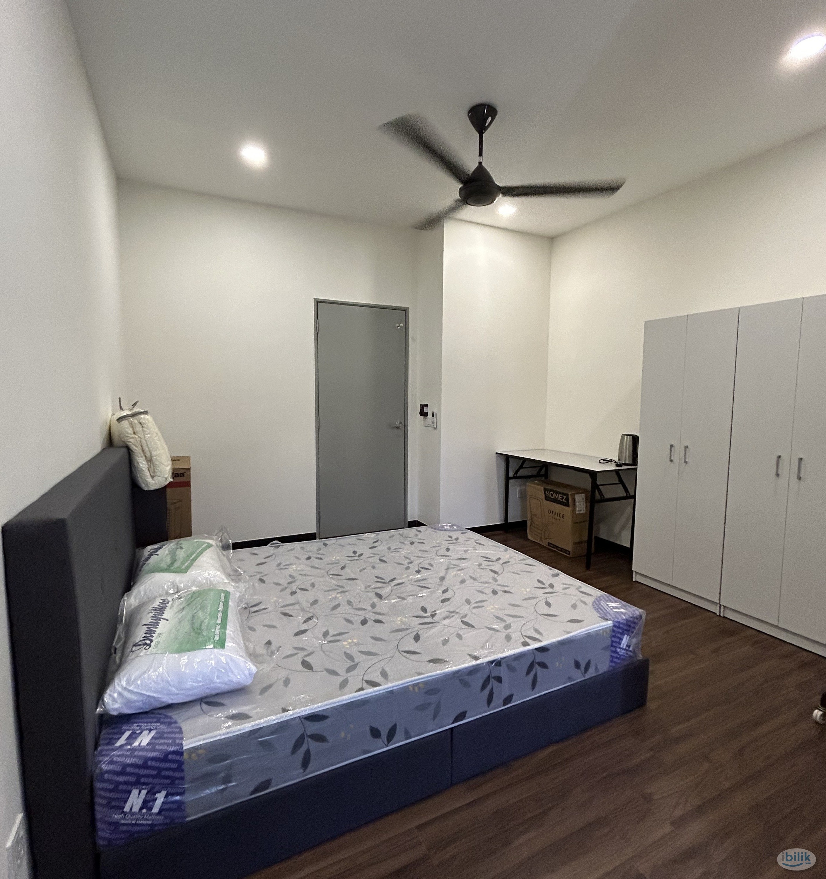 New Condo Fully funished Master Bedroom with private bathroom- Near Help Uni - Image 4
