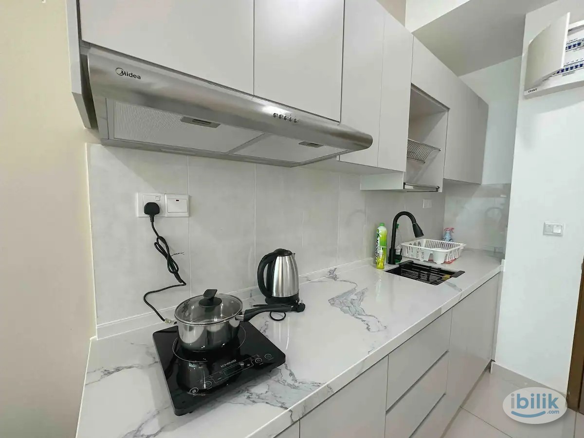 Newly Renovated#Air-cond Single bedroom#10mins to Sunway Pyramid#Low Deposit#Near BRT & KTM#Free Unlimited WiFi - Image 2