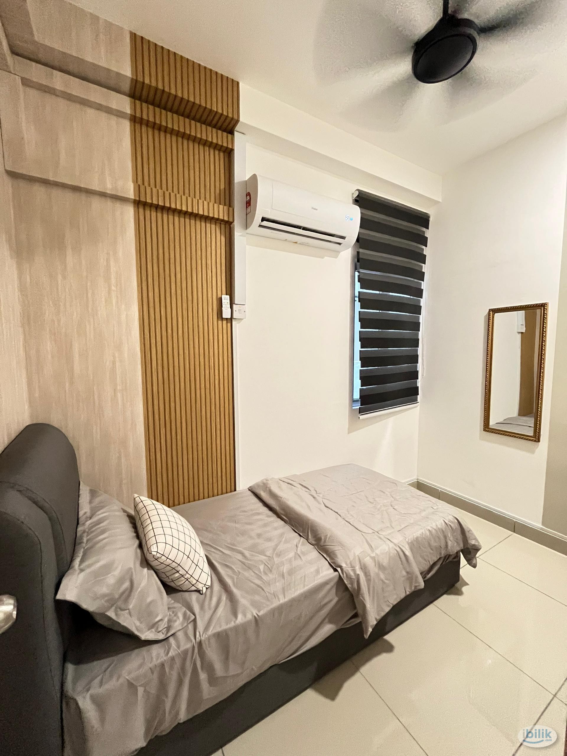 Single Room at Acacia Residences, Sepang - Image 1