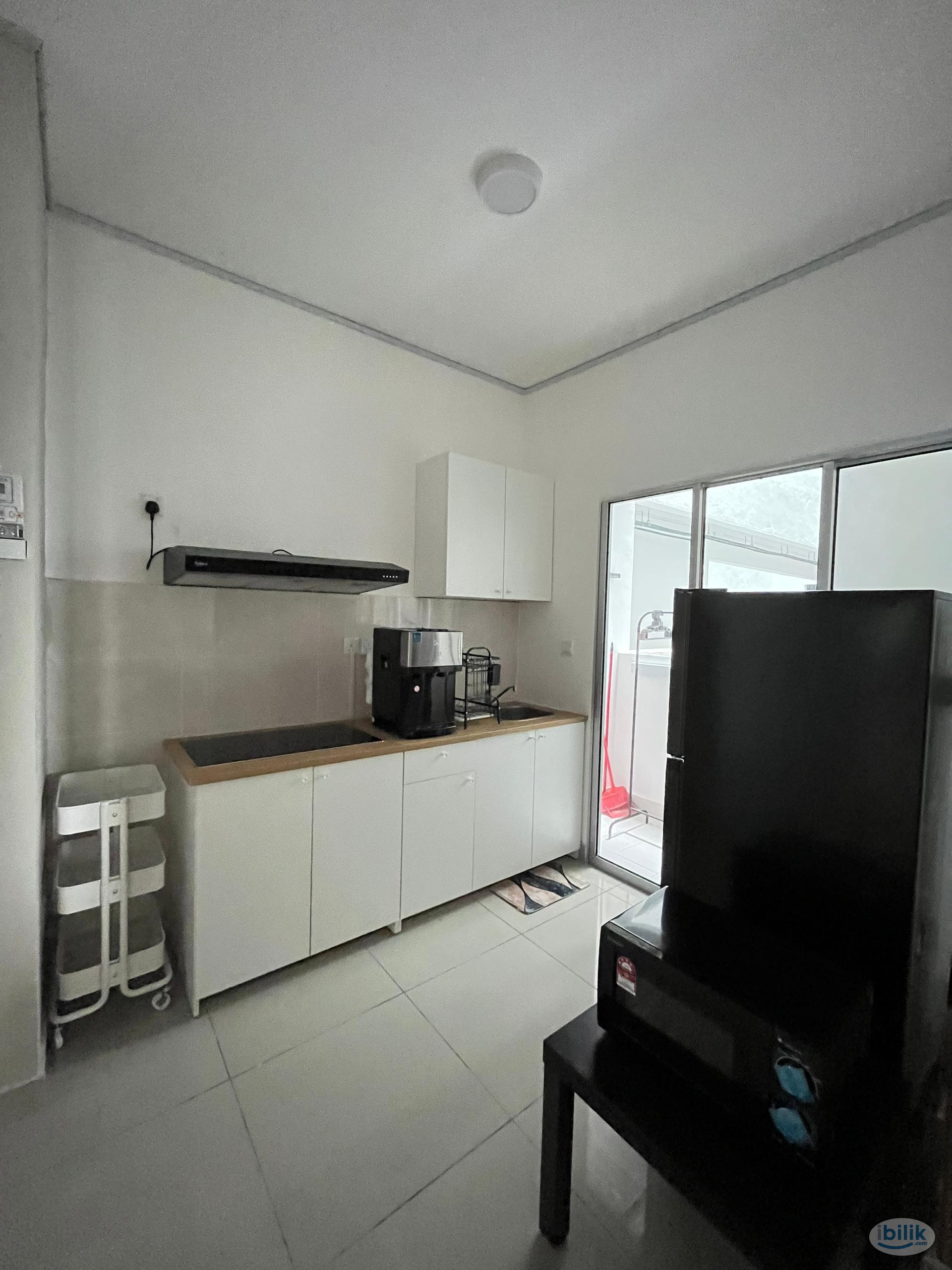 Middle Room at Acacia Residences, Sepang - Image 4