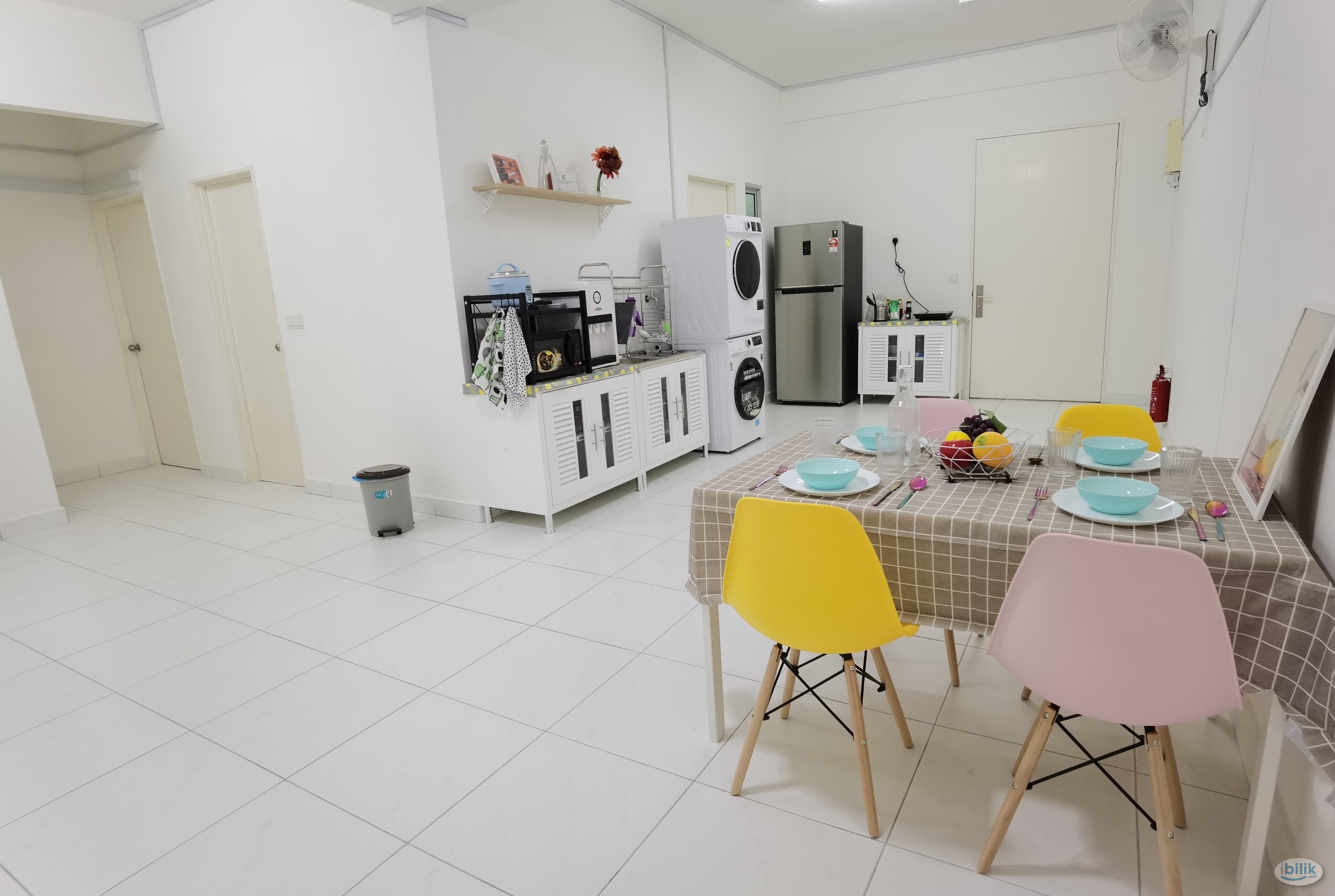 Middle Room at Elit Heights, Bayan Baru - Image 3