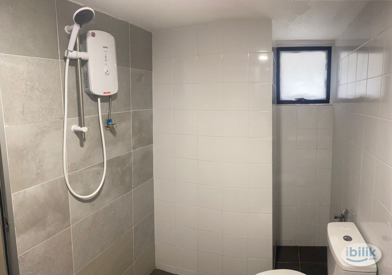 New Co Living Hotel Room with private bathroom at Jalan Ipoh, Kuala Lumpur - Image 4