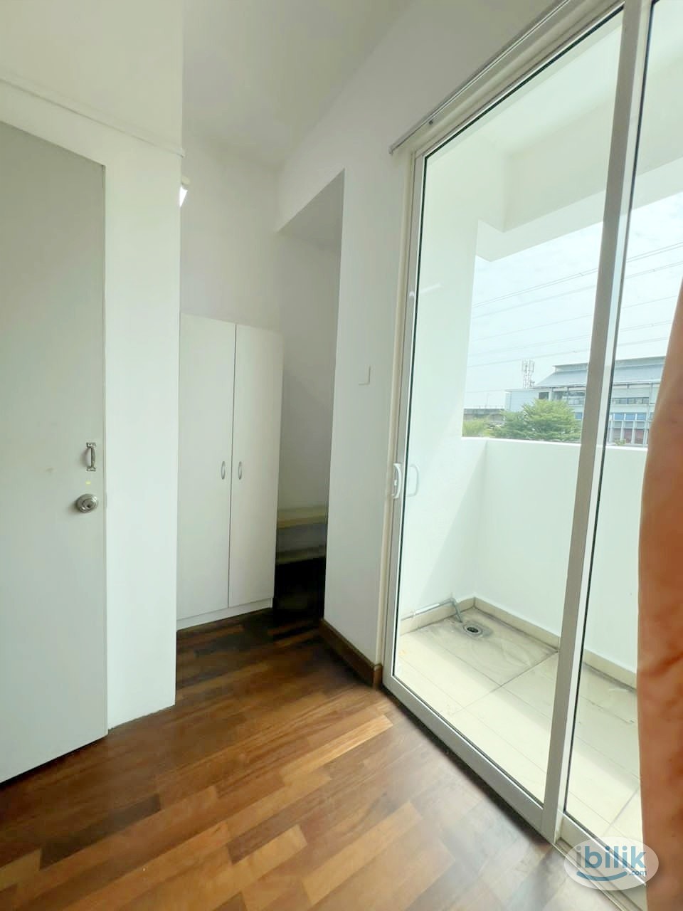 Single Room with balcony at Taman Paramount, Petaling Jaya - Image 2