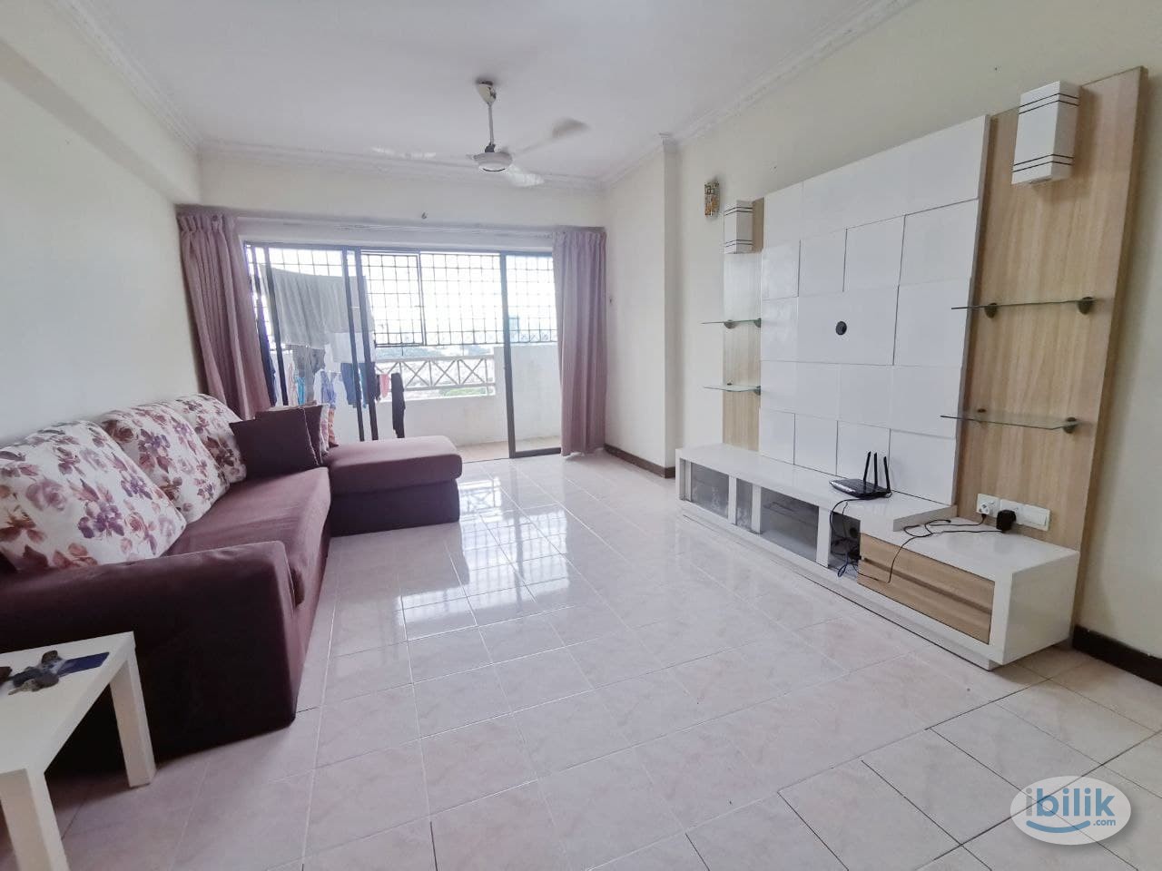 Middle Room at Vista Komanwel, Bukit Jalil - Image 2