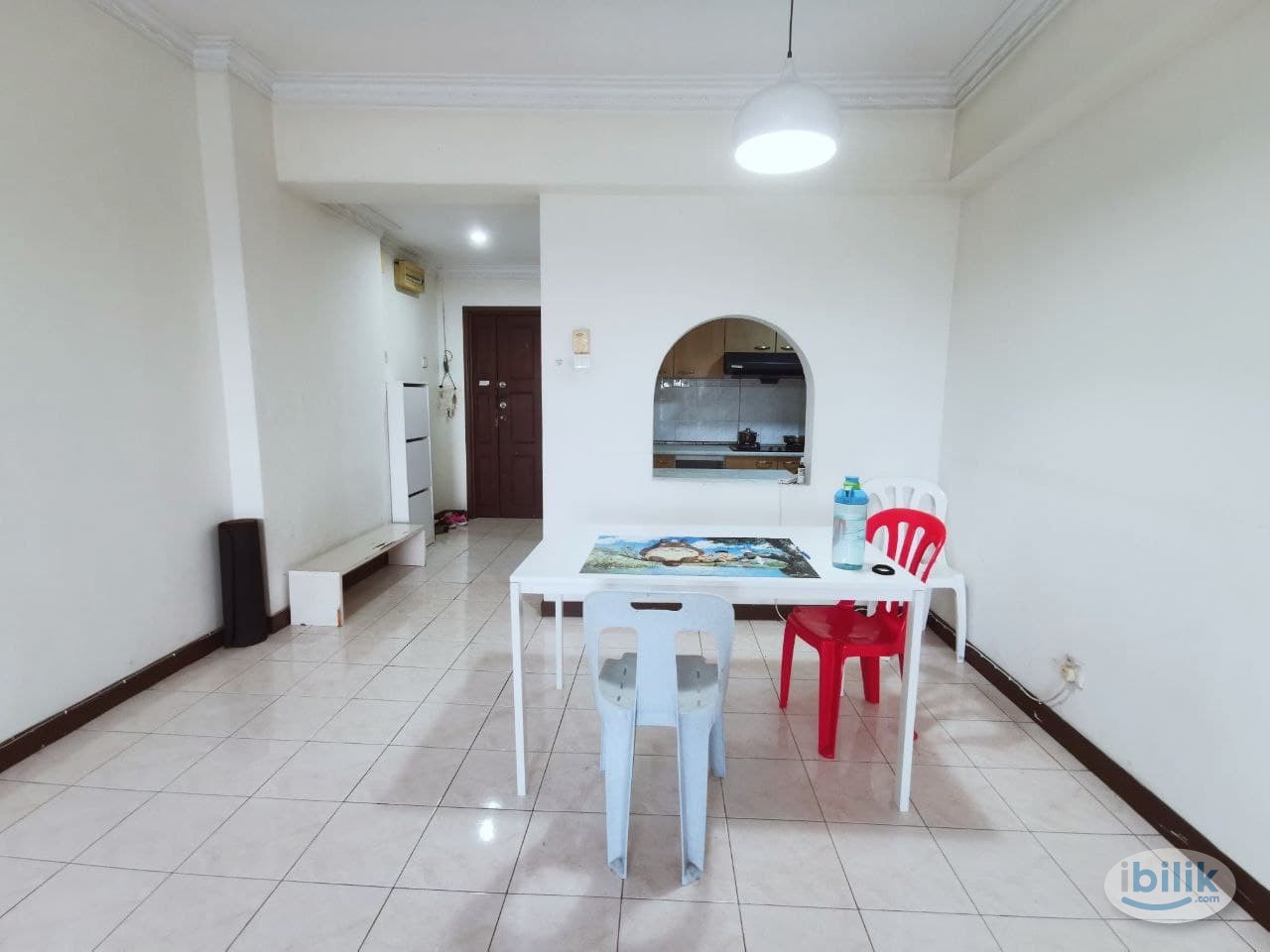 Middle Room at Vista Komanwel, Bukit Jalil - Image 4
