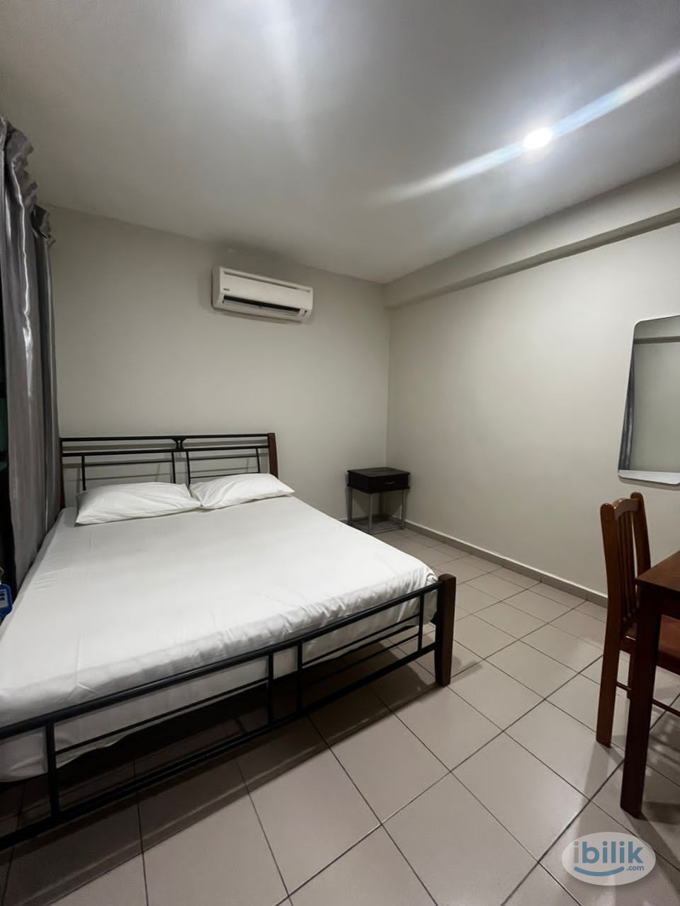 Middle Room at Seri Kembangan, Selangor - Image 1