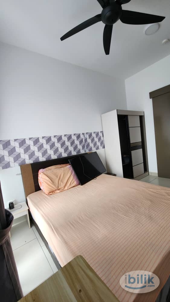ASTETICA RESIDENCE @ SERI KEMBANGAN ( MEDIUM ROOM ) - Image 1