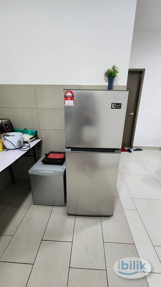 ASTETICA RESIDENCE @ SERI KEMBANGAN ( MEDIUM ROOM ) FEMALE UNIT - Image 4