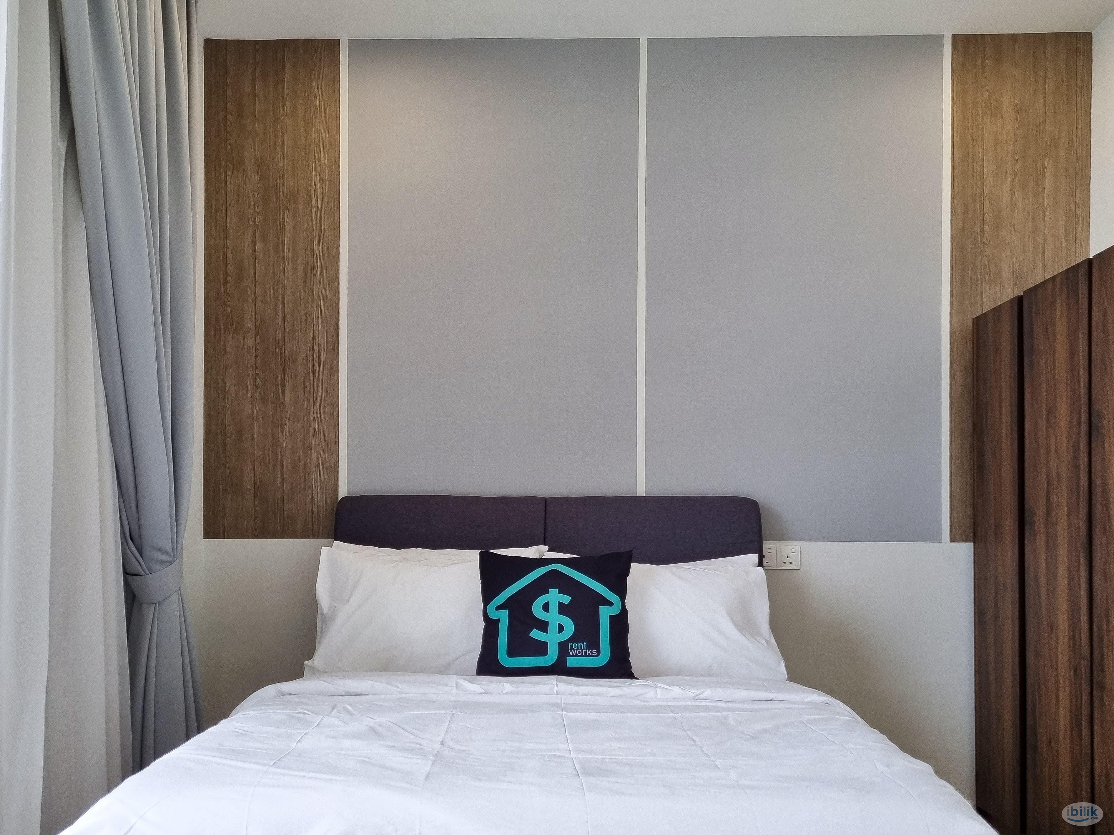 Middle Room at The Azure Residences, Petaling Jaya - Image 1