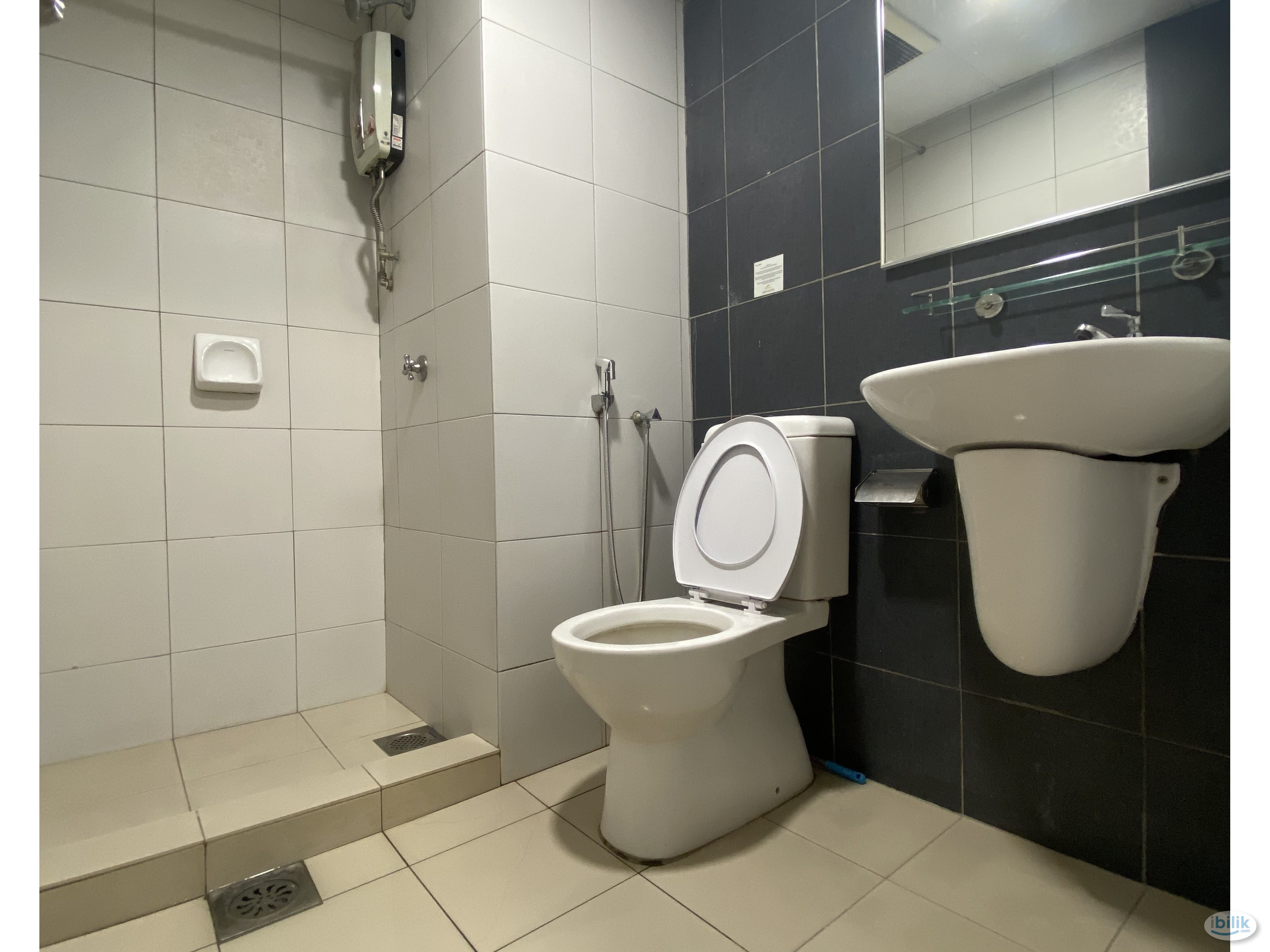 🍁Walking Distance🍁Master Room🍁Low Deposit - Image 2