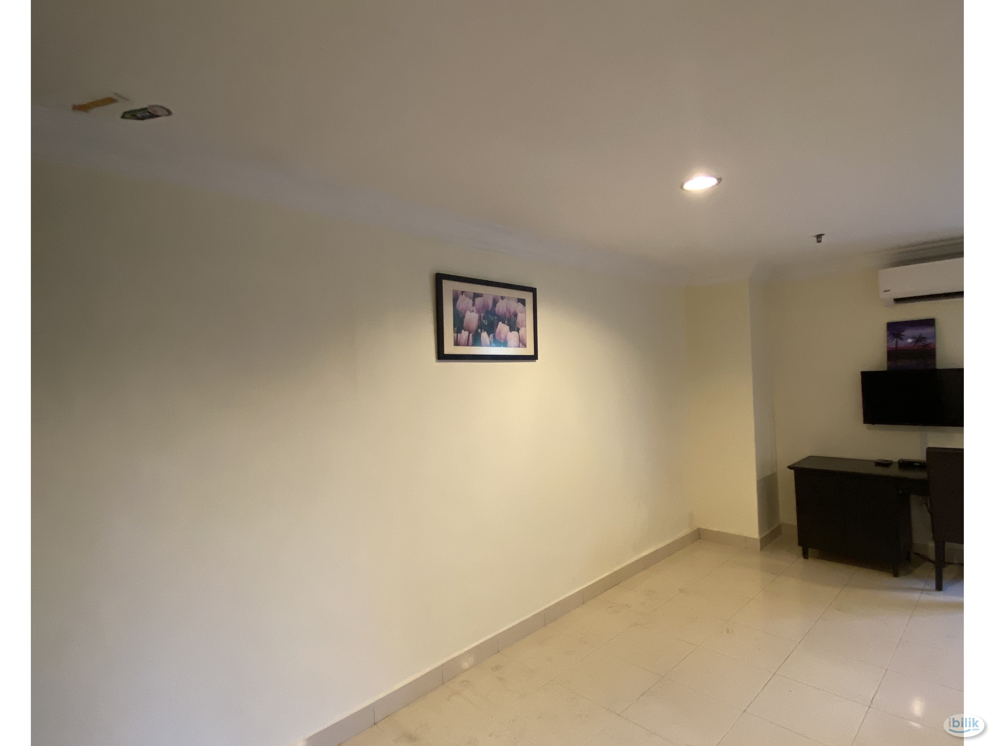 🔥Walking To CIQ🔥Private Bathroom 🔥Low Deposit - Image 3