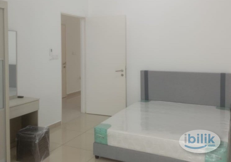 Middle Room & Master Room at Ara Sendayan, Seremban - Image 1