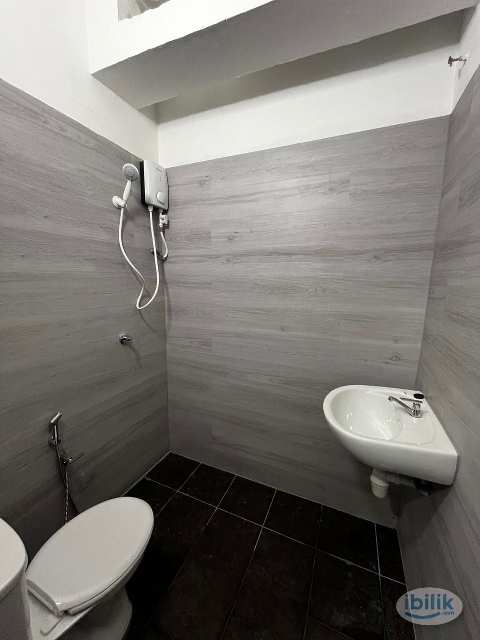 ZERO DEPOSIT ❗ Master bedroom 🛋️ 3 mins walking distance to monorail chowkit 🚝🚝 - Image 3
