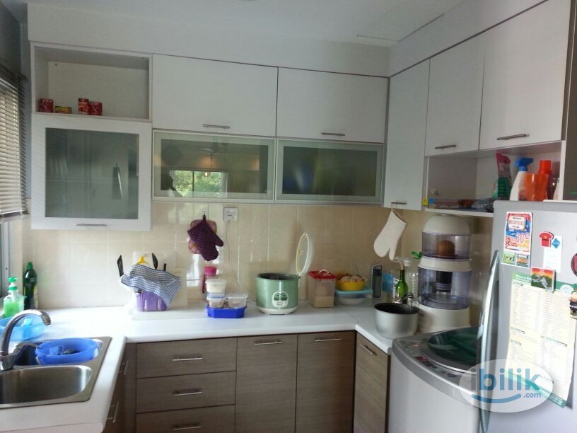 Middle Room at Bistari Impian Condo, Johor Bahru City Centre - Image 2