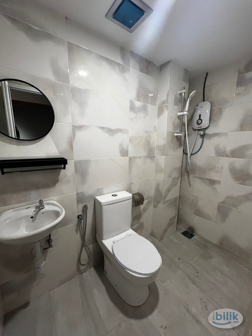 6 mins walking distance to LALAPORT MALL 🛍️🛍️ - Image 3