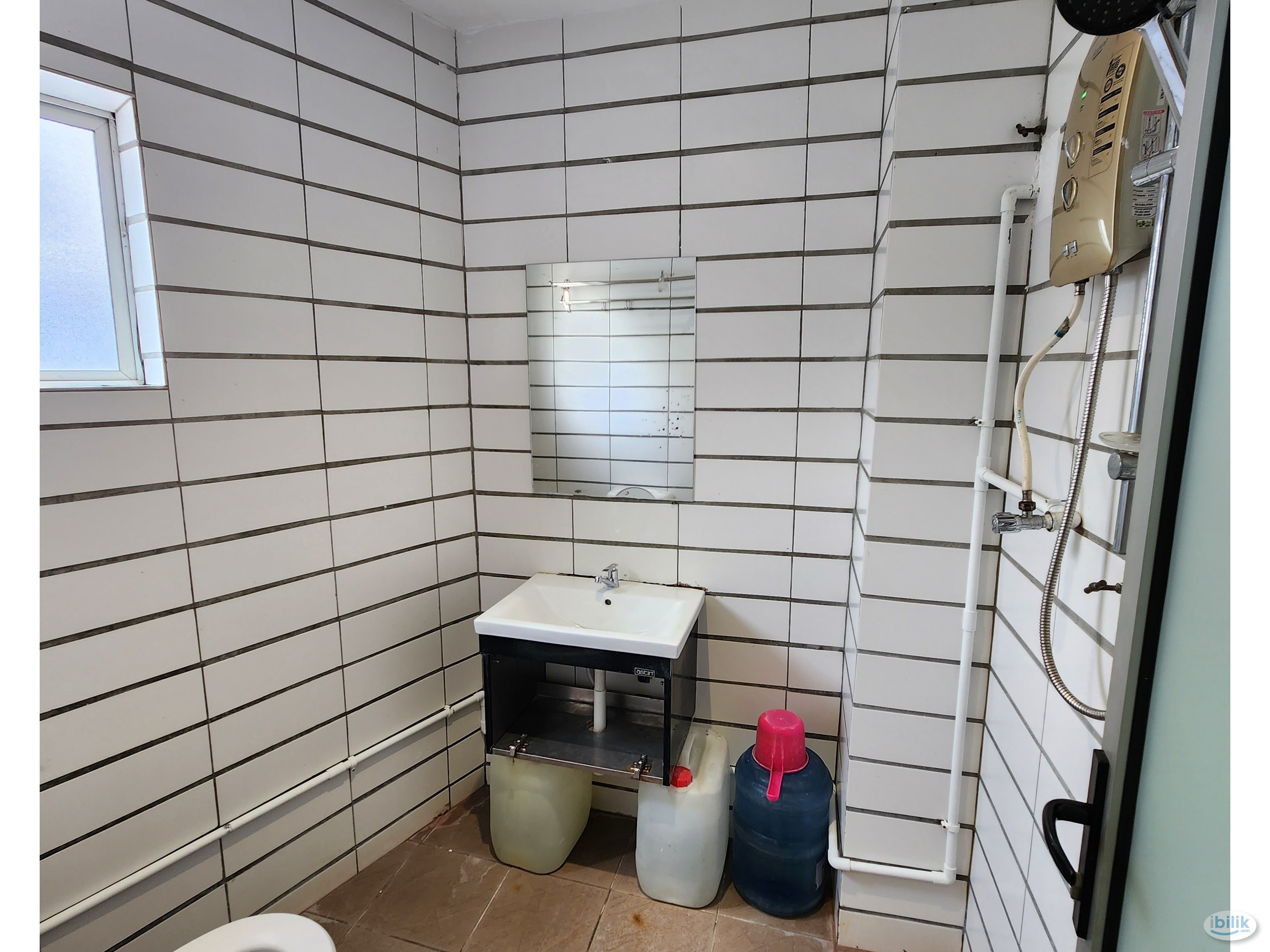 🌟MASTER ROOM ATTACHED PRIVATE BATHROOM🌟 @ KK HOTEL 🚶‍8 mins to LRT Chow Kit🚶‍ ⭐ NEAR HOSPITAL KUALA LUMPUR⭐ - Image 2