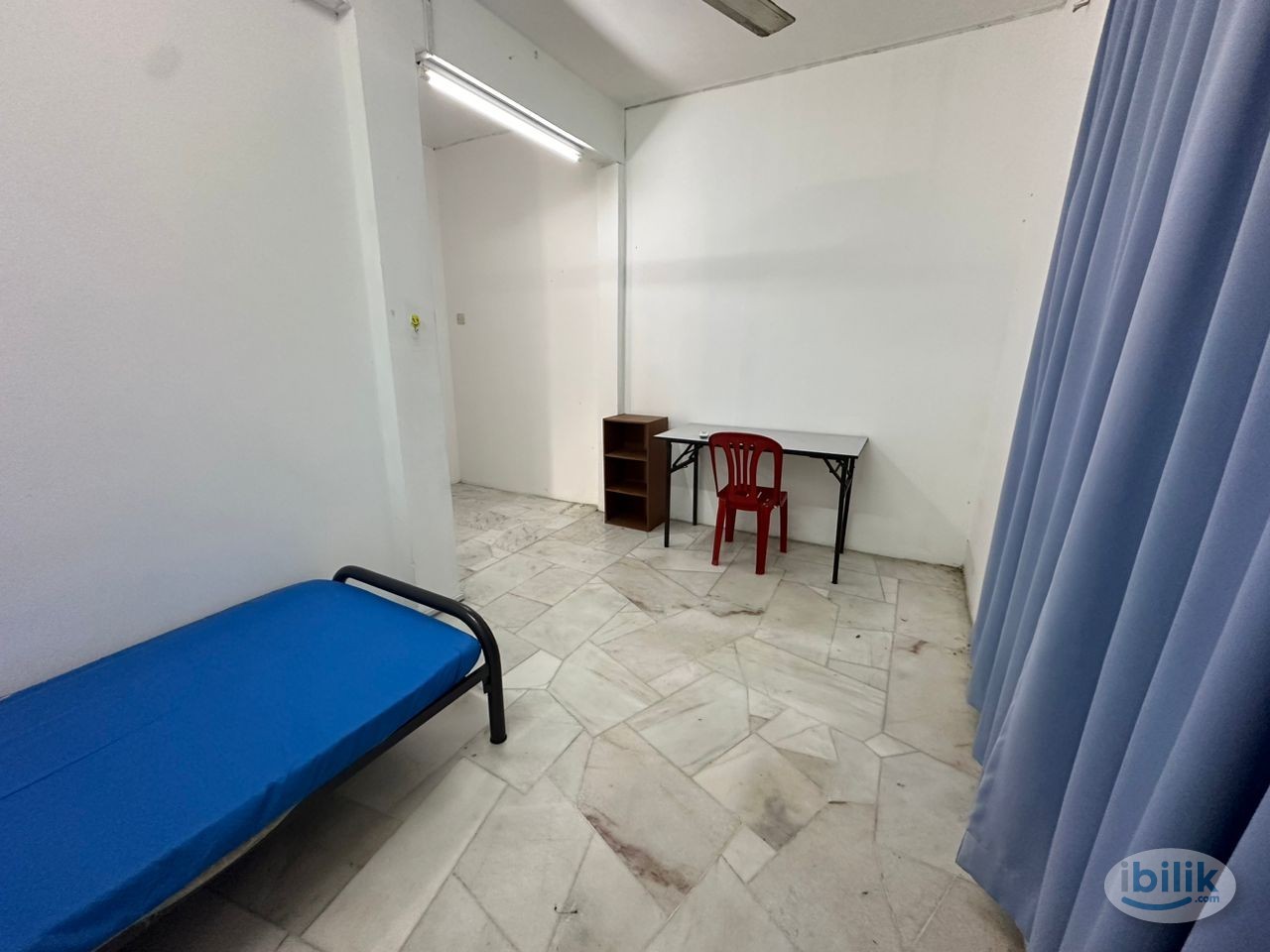 Rooms available for rent. Walking distance to LRT Station - Image 2