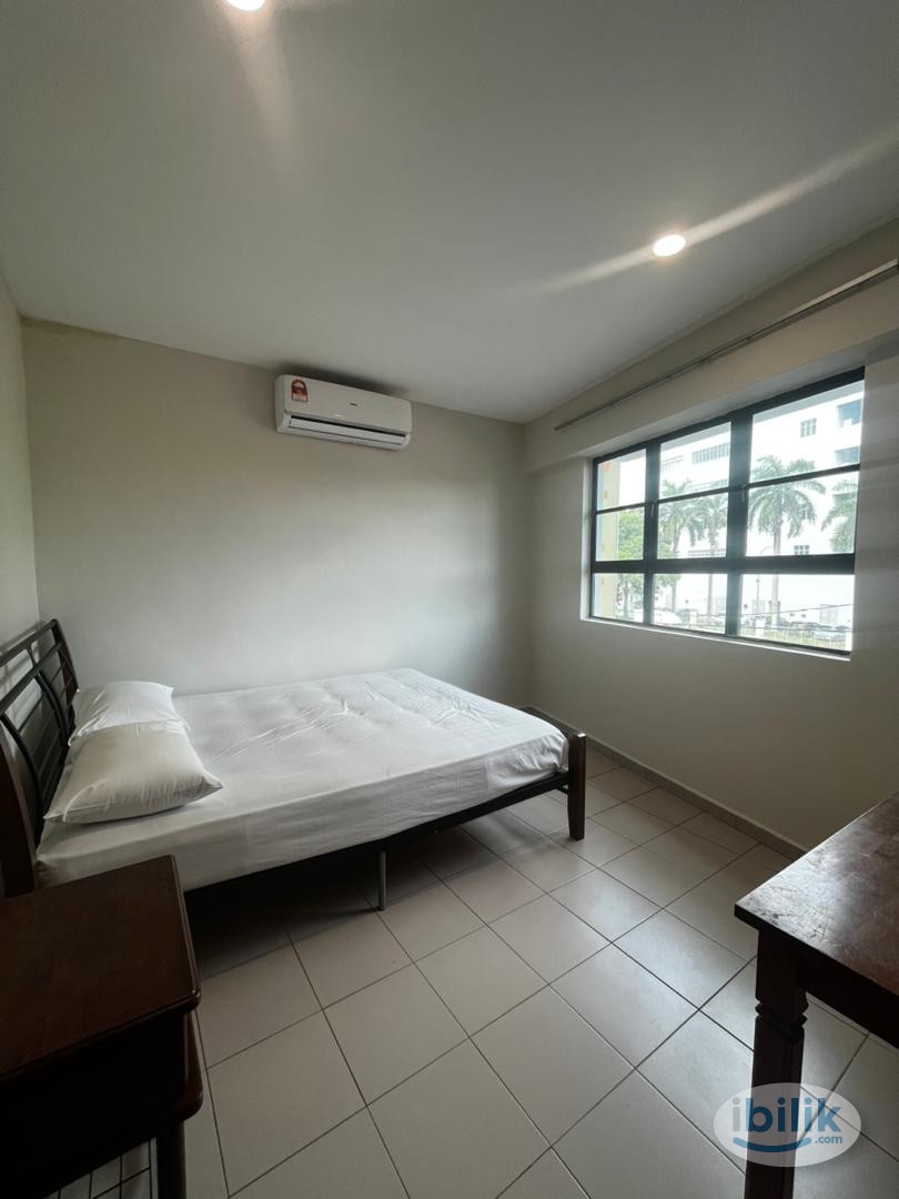 Middle Room at Seri Kembangan 🛋️ ZERO DEPOSIT ❗ - Image 4
