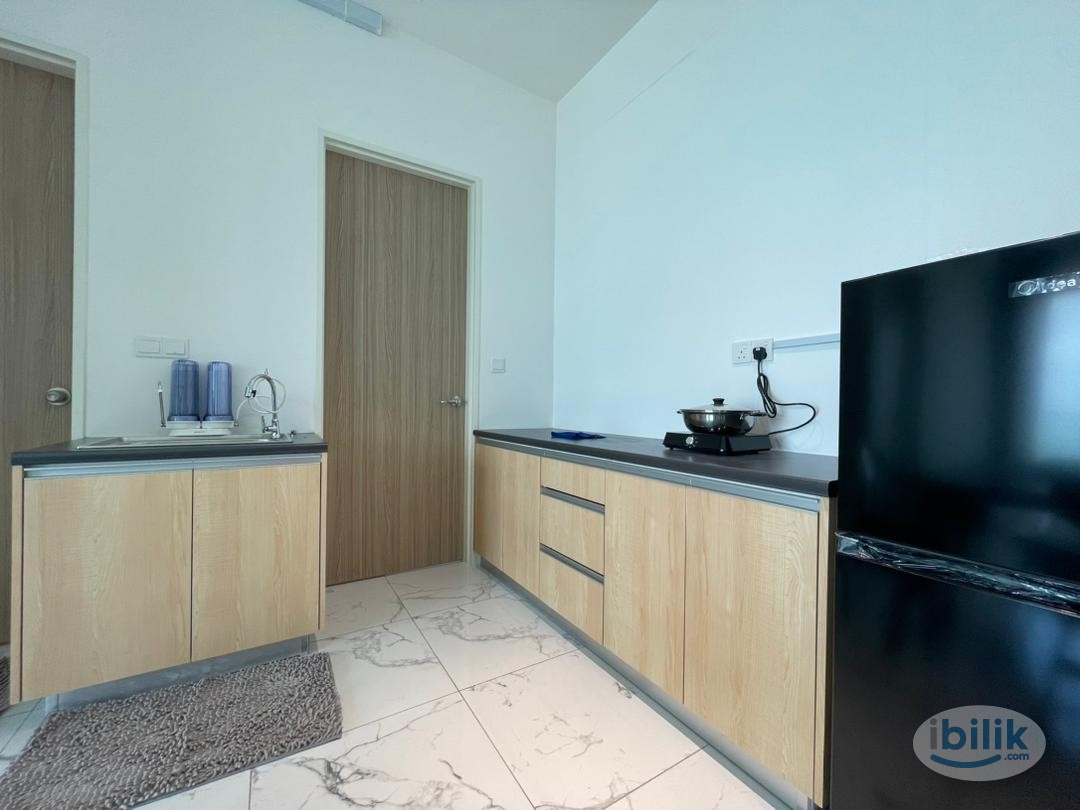 Sea View Studio Unit at QuayWest Residence, Bayan Lepas - Image 5
